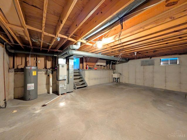 216 Francisridge Drive, Delhi Twp, OH 45238