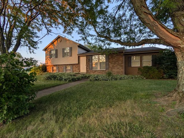 216 Francisridge Drive, Delhi Twp, OH 45238