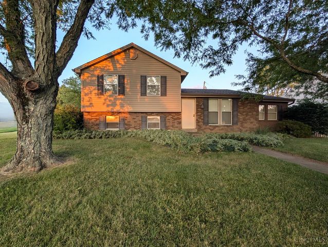 216 Francisridge Drive, Delhi Twp, OH 45238