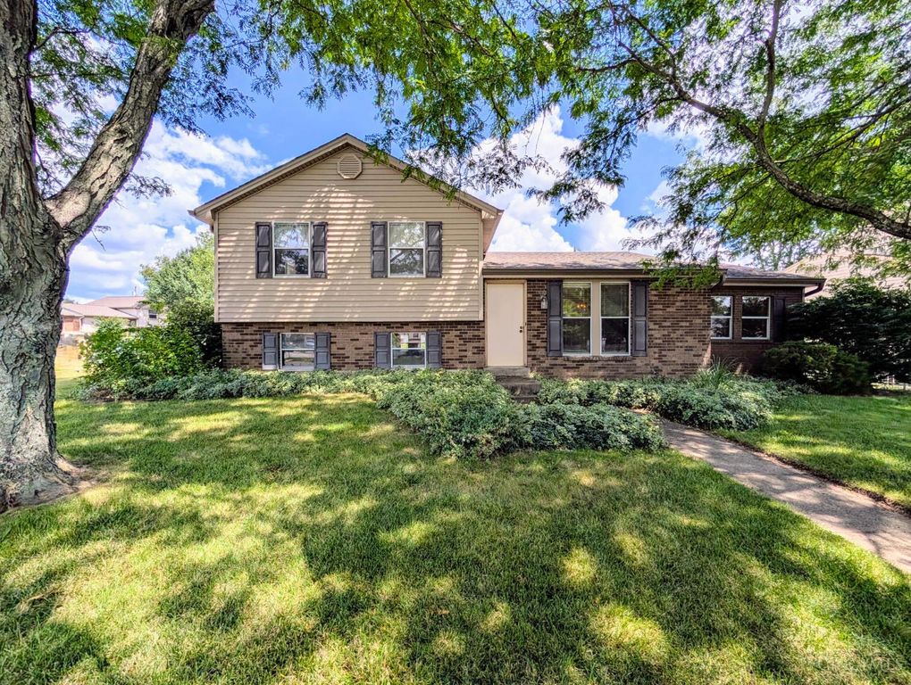216 Francisridge Drive, Delhi Twp, OH 45238