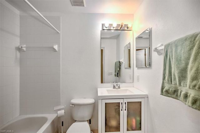 12141 Summergate CIR 102, Fort Myers, FL 33913