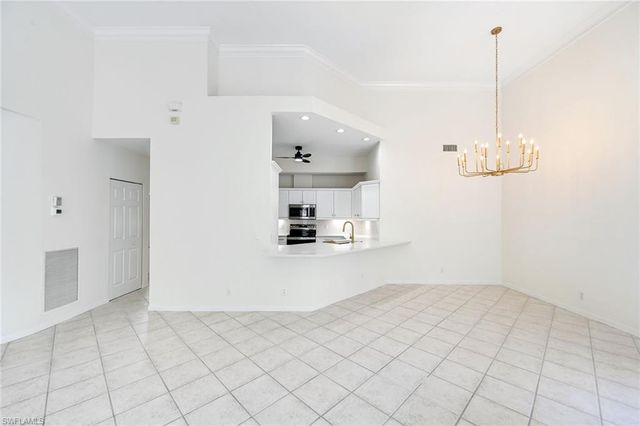 1580 Clermont DR L-202, Naples, FL 34109