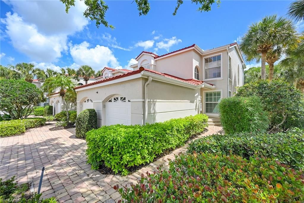 1580 Clermont DR L-202, Naples, FL 34109