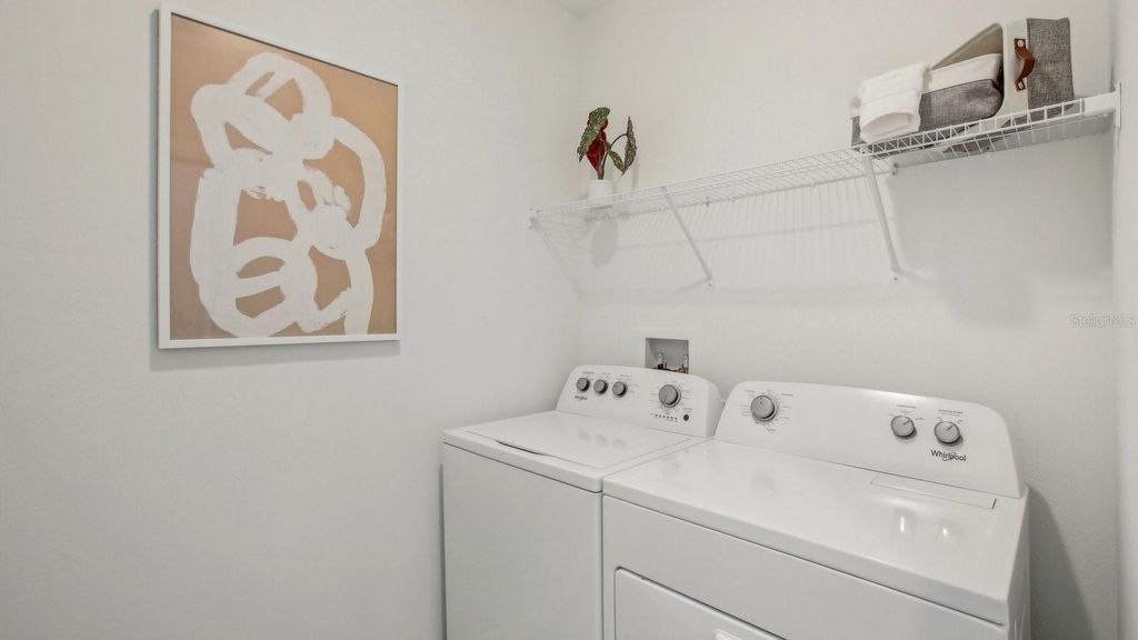 Image 32 of property listing at 8312 RIVERBEND RISE LANE, Tampa, FL 33619