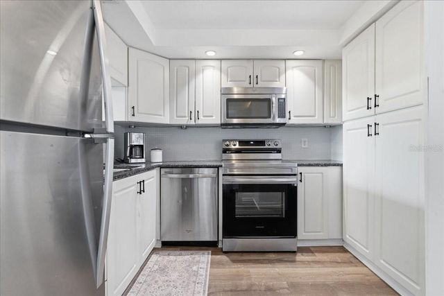 2616 COVE CAY DRIVE 105, Clearwater, FL 33760