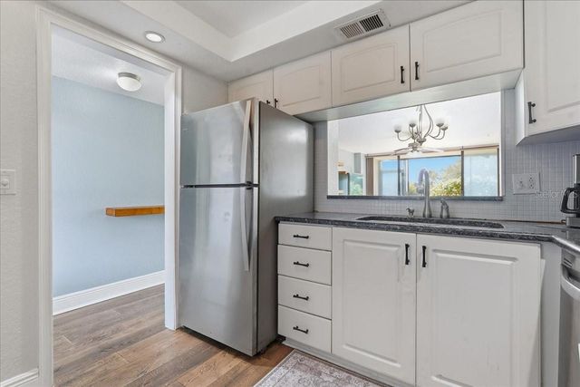 2616 COVE CAY DRIVE 105, Clearwater, FL 33760