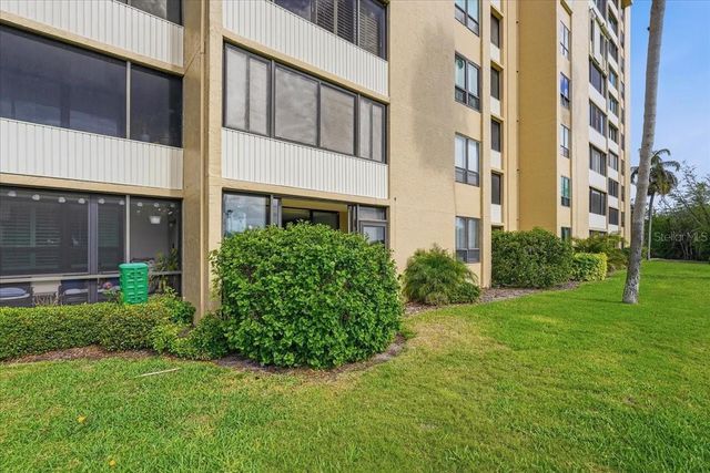 2616 COVE CAY DRIVE 105, Clearwater, FL 33760