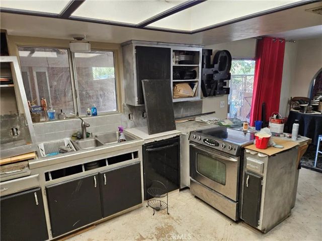 7990 Acoma, Yucca Valley, CA 92284