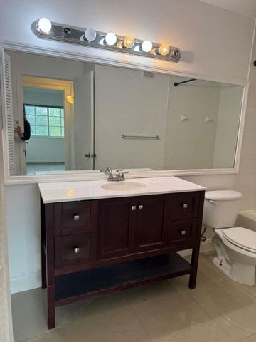 4844 N State Road 7 305, Coconut Creek, FL 33073