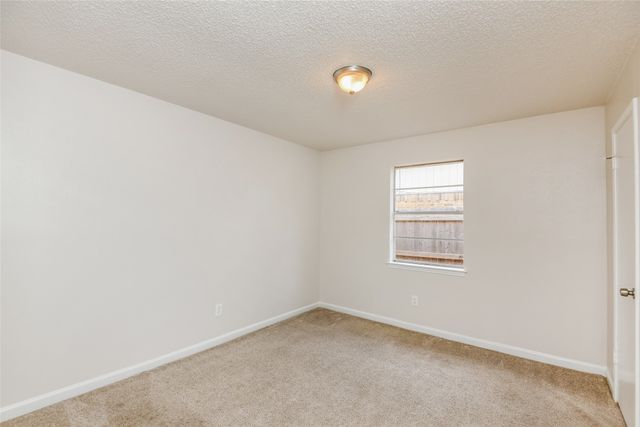800 Matthews Court, Arlington, TX 76012