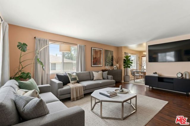 2107 Voorhees Avenue, Redondo Beach, CA 90278