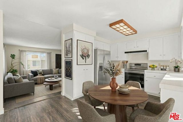 2107 Voorhees Avenue, Redondo Beach, CA 90278