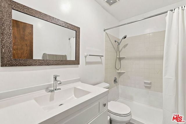 2107 Voorhees Avenue, Redondo Beach, CA 90278