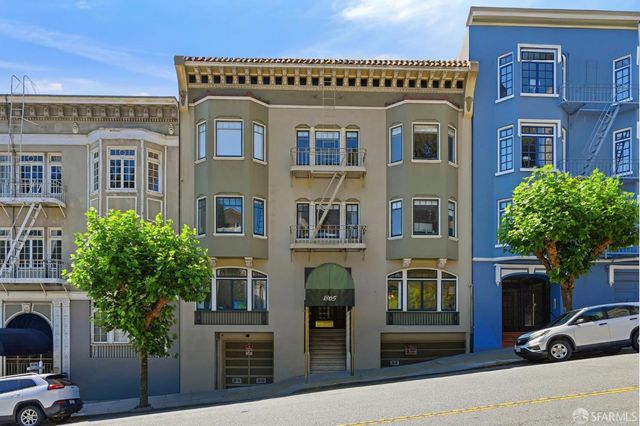 1865 California Street 2, San Francisco, CA 94109
