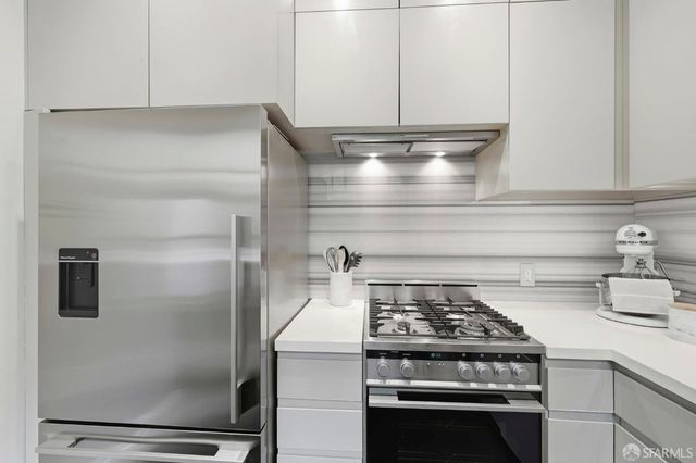 1865 California Street 2, San Francisco, CA 94109