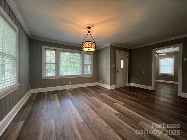 614 N Rhyne Street, Gastonia, NC 28054