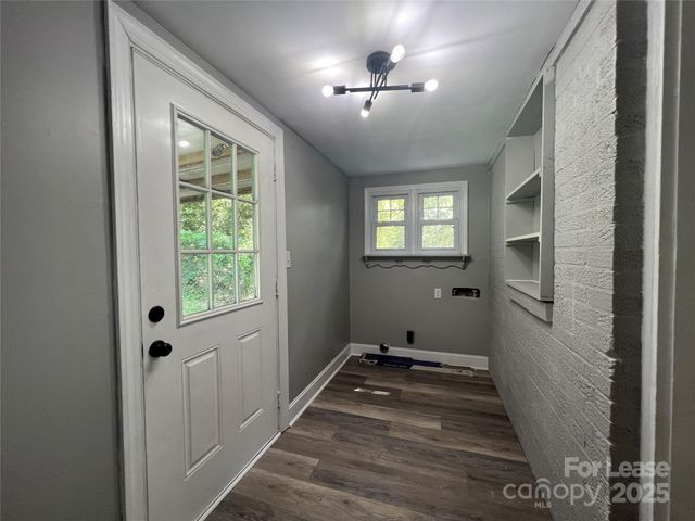 614 N Rhyne Street, Gastonia, NC 28054