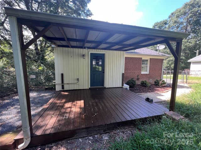 614 N Rhyne Street, Gastonia, NC 28054