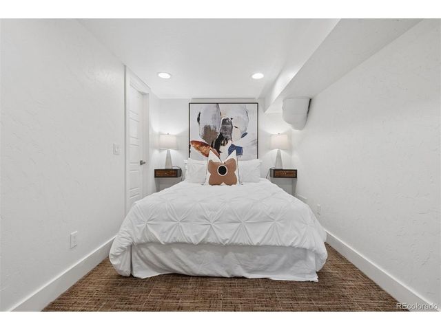 4301 E 6th Avenue Pkwy, Denver, CO 80220