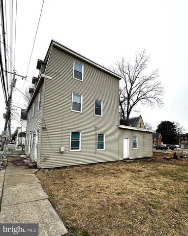 118 W DIVISION ST, Dover, DE 19901