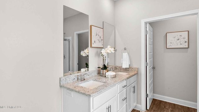 513 Bridgeway Street, Canton, MS 39046