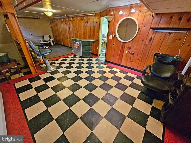 320 S 9TH ST, Akron, PA 17501