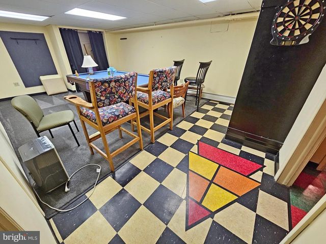 320 S 9TH ST, Akron, PA 17501