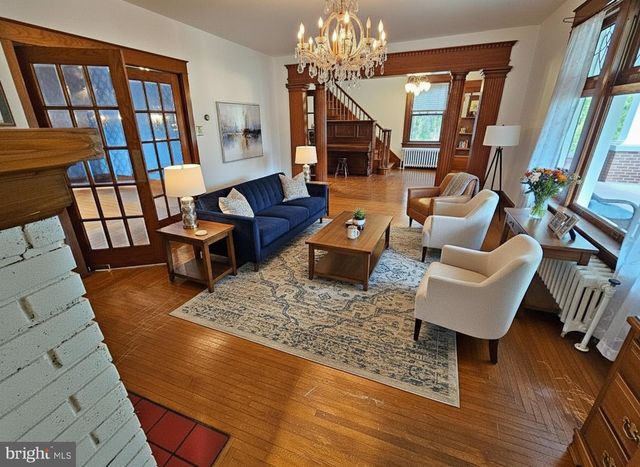 320 S 9TH ST, Akron, PA 17501