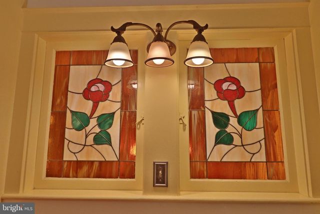 320 S 9TH ST, Akron, PA 17501