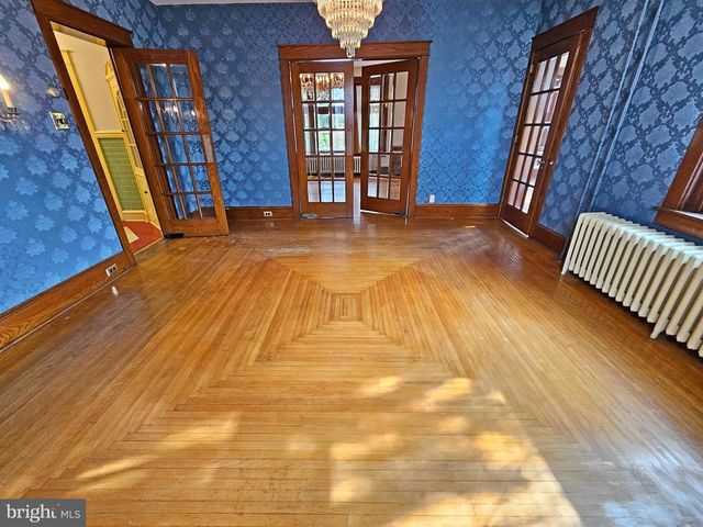 320 S 9TH ST, Akron, PA 17501