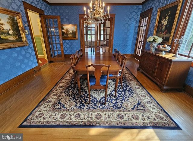 320 S 9TH ST, Akron, PA 17501