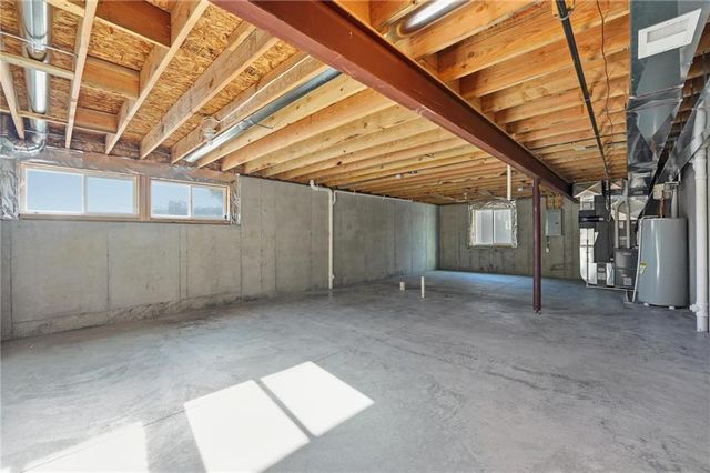 18180 W 166th Terrace, Olathe, KS 66062