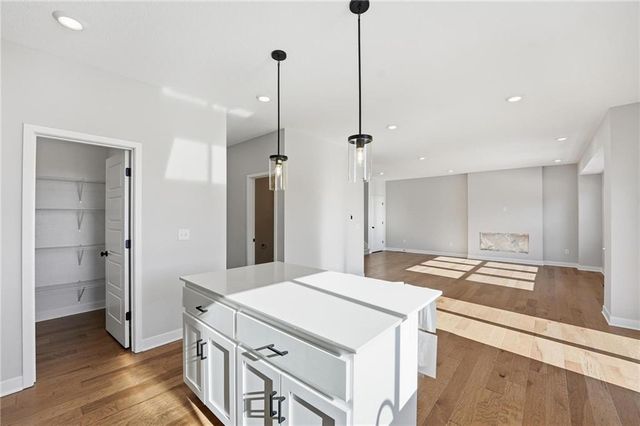 18180 W 166th Terrace, Olathe, KS 66062