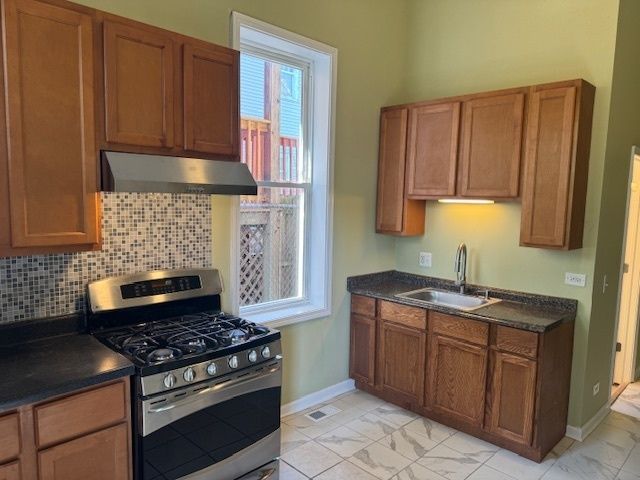 8307 S BURLEY Avenue, Chicago, IL 60617