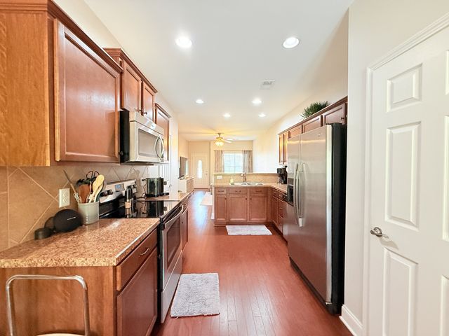 728 Shady Stone Way, Lebanon, TN 37090