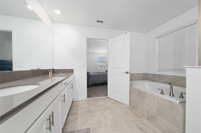 11328 LISTENING DRIVE, Orlando, FL 32832