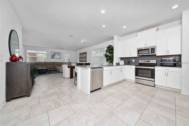 11328 LISTENING DRIVE, Orlando, FL 32832