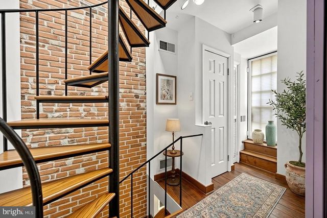 11 E WHEELING ST, Baltimore, MD 21230