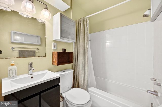 11 E WHEELING ST, Baltimore, MD 21230
