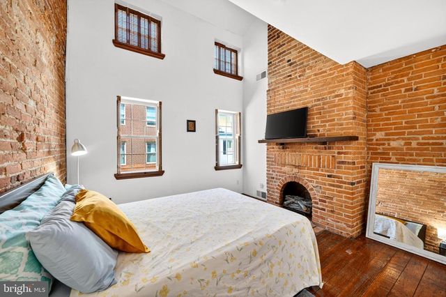 11 E WHEELING ST, Baltimore, MD 21230