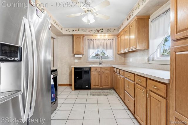 3901 Marian Drive, Trenton, MI 48183