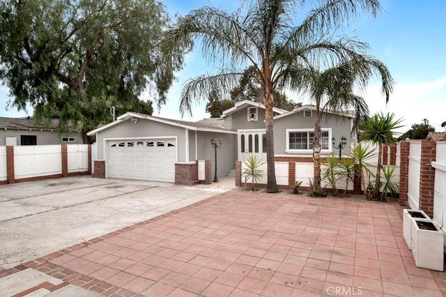 13176 Foothill, Sylmar, CA 91342