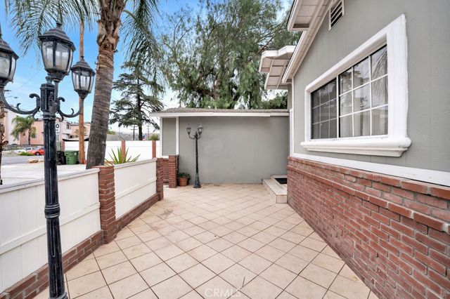 13176 Foothill, Sylmar, CA 91342