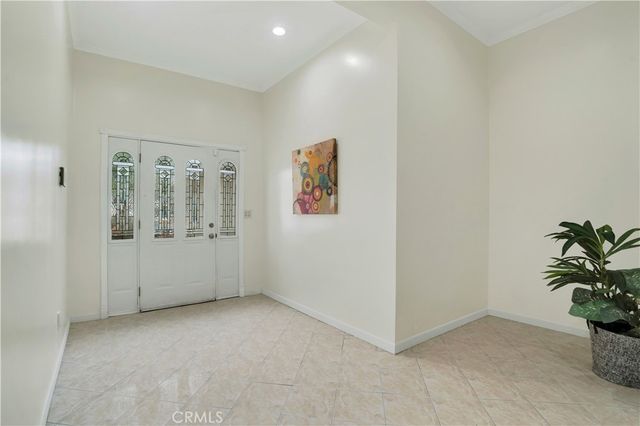 13176 Foothill, Sylmar, CA 91342