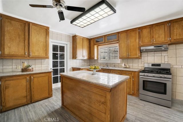 13176 Foothill, Sylmar, CA 91342