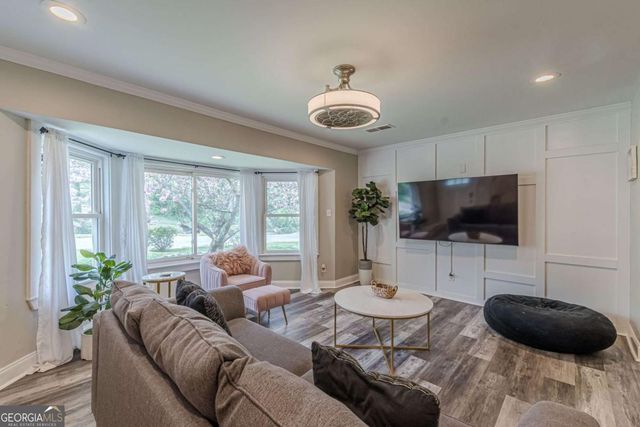 3182 Lake Avenue, Hapeville, GA 30354