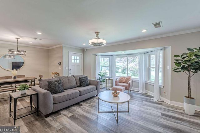 3182 Lake Avenue, Hapeville, GA 30354