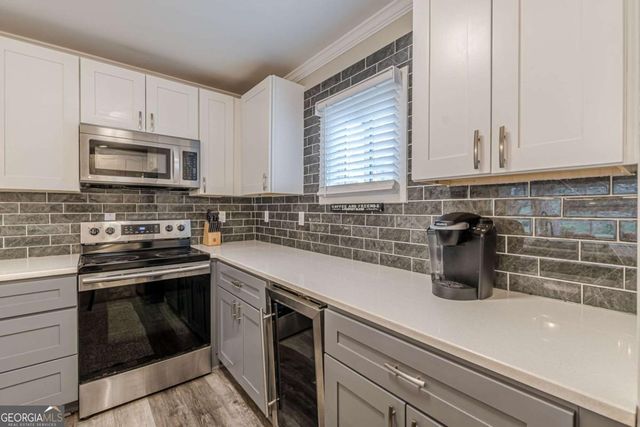 3182 Lake Avenue, Hapeville, GA 30354