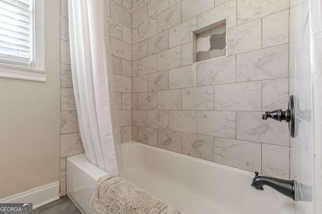 3182 Lake Avenue, Hapeville, GA 30354