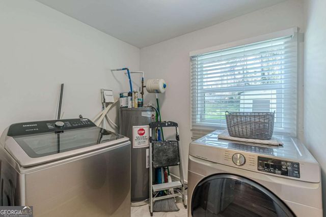 3182 Lake Avenue, Hapeville, GA 30354